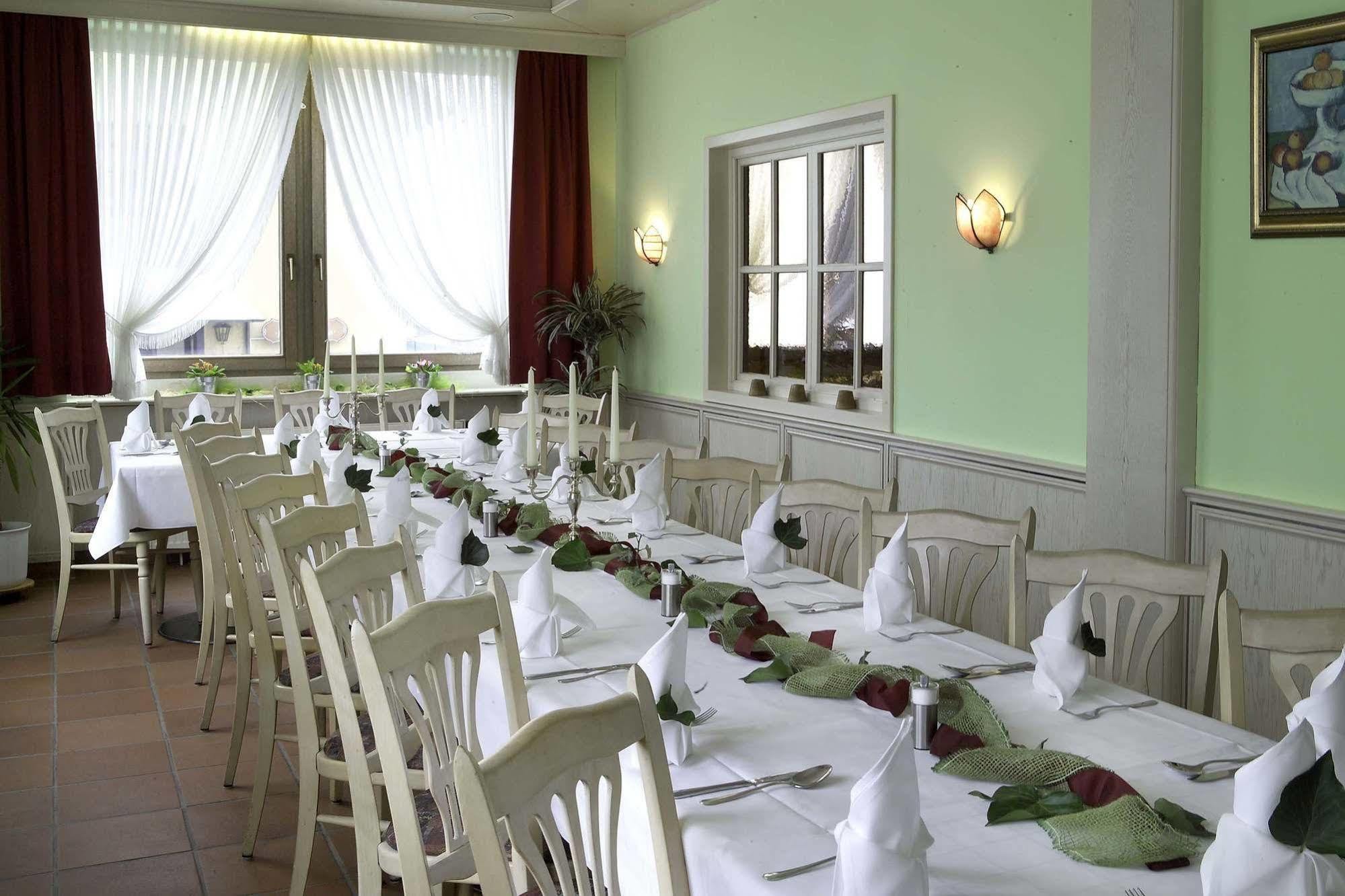 Hotel Daucher Nuremberga Restaurante foto